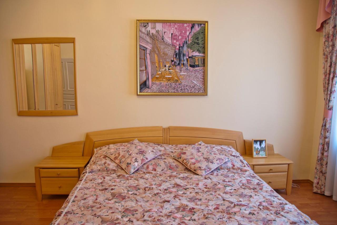 Apartman Na Zahradni カルロヴィ・ヴァリ エクステリア 写真